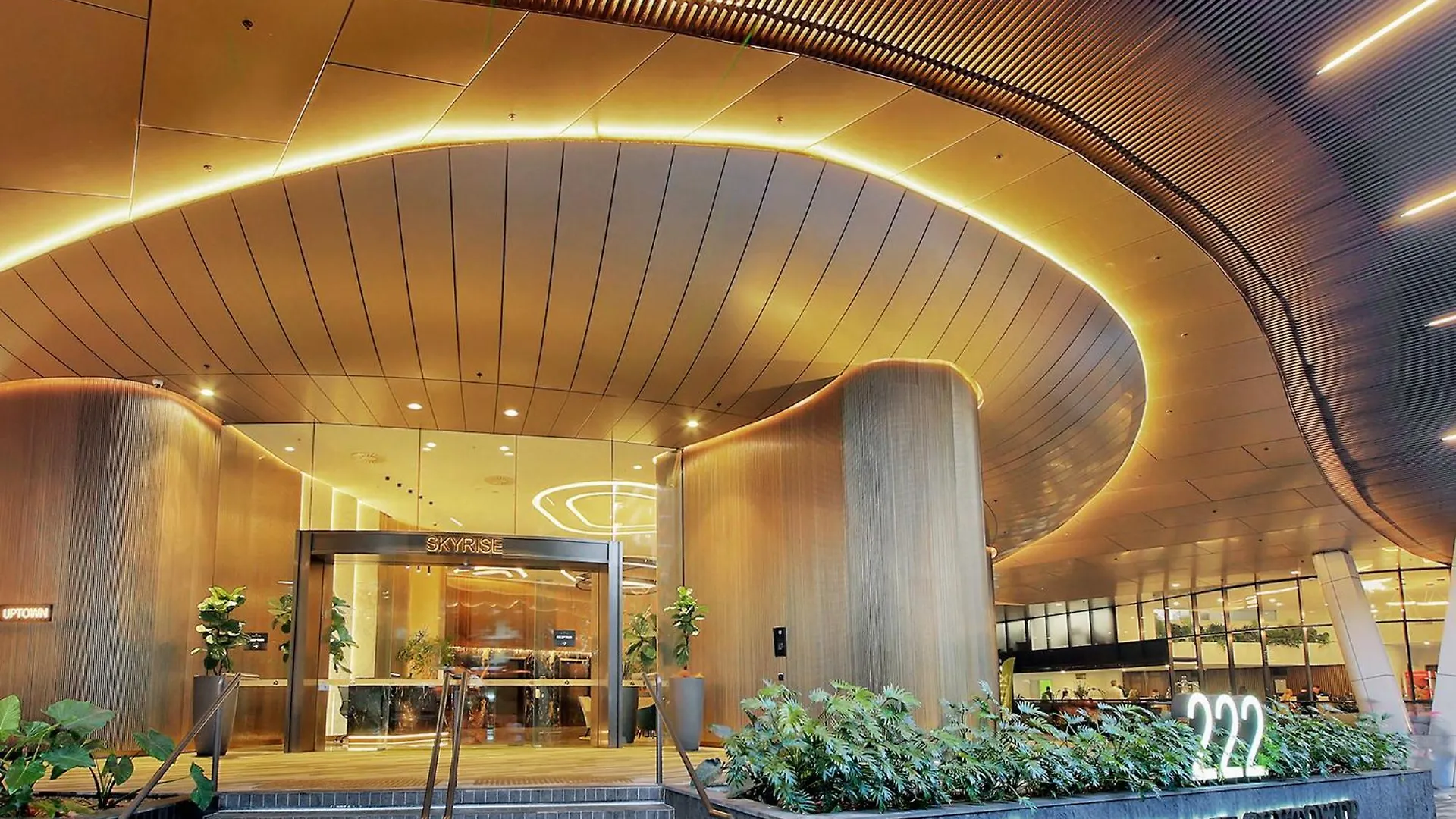 The Gatsby Escape Skytower Luxury Living At Level 71 Appartement Brisbane Australië