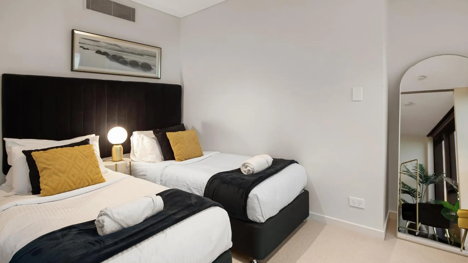 The Gatsby Escape Skytower Luxury Living At Level 71 Appartement Brisbane